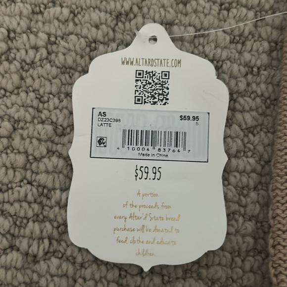 Altars state brown sweater vest! - Picture 5 of 5